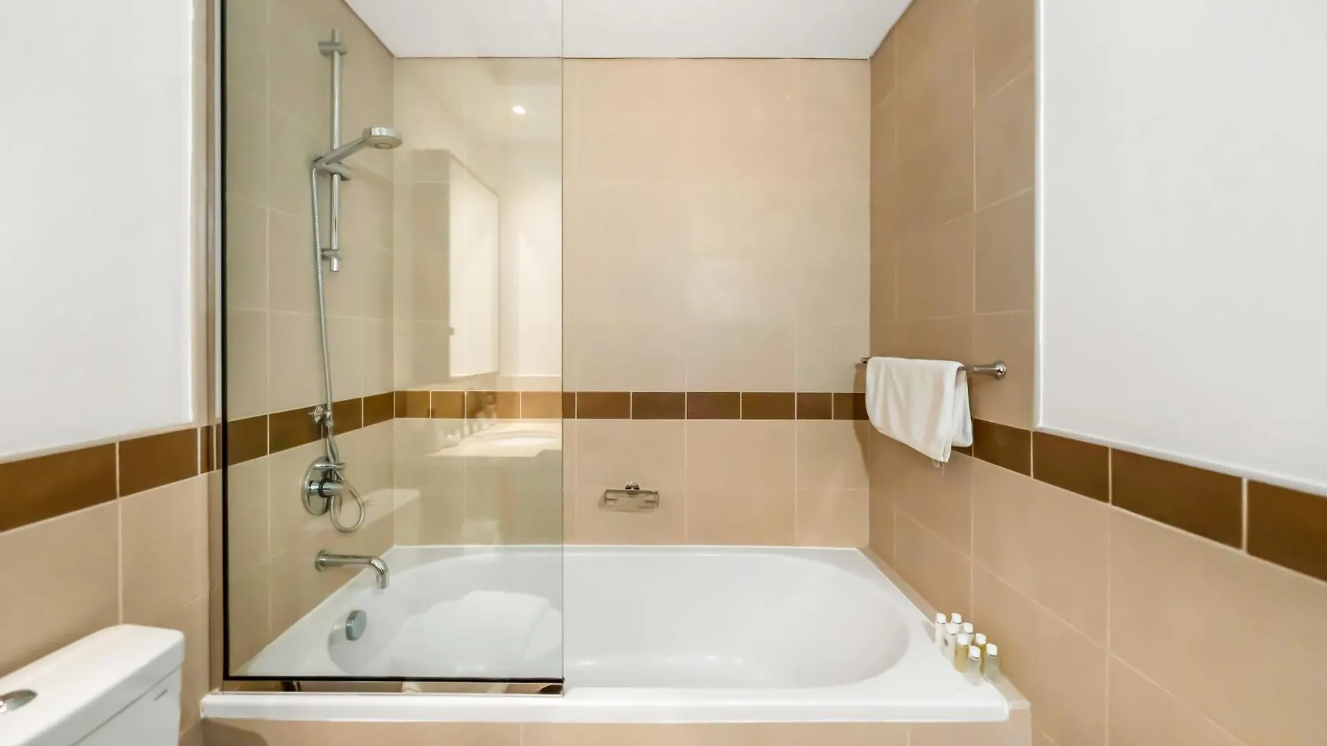 3Br With Gaming Lounge, Burj Khalifa, Fountain View Apartment Dubai 0*,